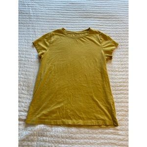 Universal Thread T-shirt